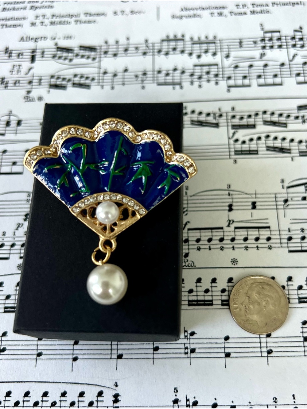 Blue Enamel Fan Brooch with Pearl Drop